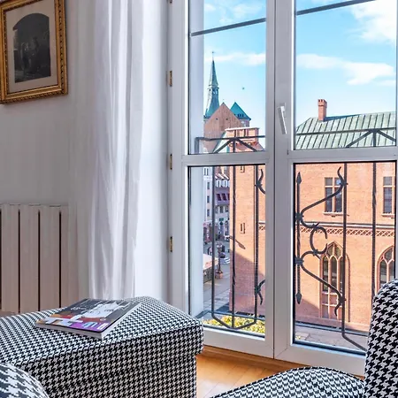 Horyzont Apartamenty- Ratuszowy- Stylowy Dla 6 Osob W Samym Sercu Starowki Lägenhet *