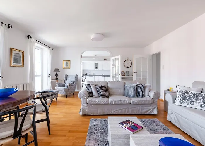 Apartment Horyzont Apartamenty- Ratuszowy- Stylowy Dla 6 Osob W Samym Sercu Starowki Kolobrzeg